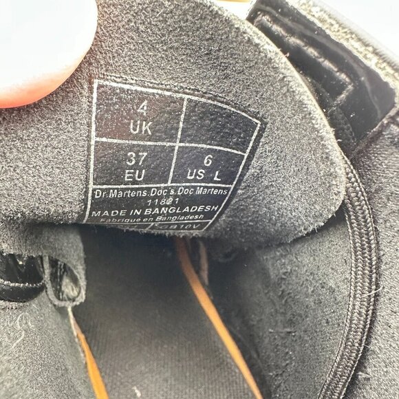 Dr. Martens Women Size 6 11821 Black Shiny Patent Leather 8 Hole Combat Boot - Picture 10 of 11